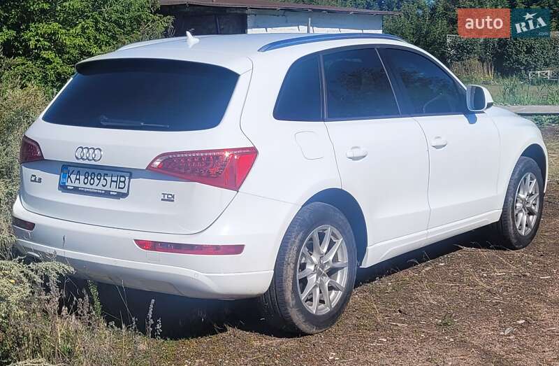 Внедорожник / Кроссовер Audi Q5 2011 в Бышеве