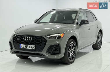 Внедорожник / Кроссовер Audi Q5 2022 в 