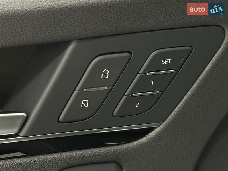 Внедорожник / Кроссовер Audi Q5 2022 в Одессе