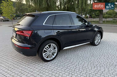Внедорожник / Кроссовер Audi Q5 2020 в 