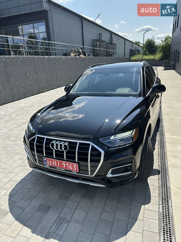 Внедорожник / Кроссовер Audi Q5 2021 в Луцке