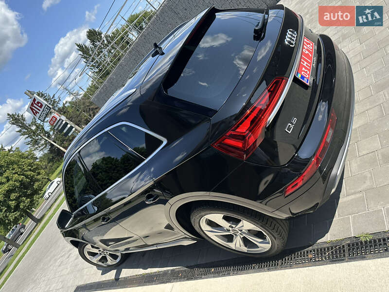 Внедорожник / Кроссовер Audi Q5 2021 в Луцке