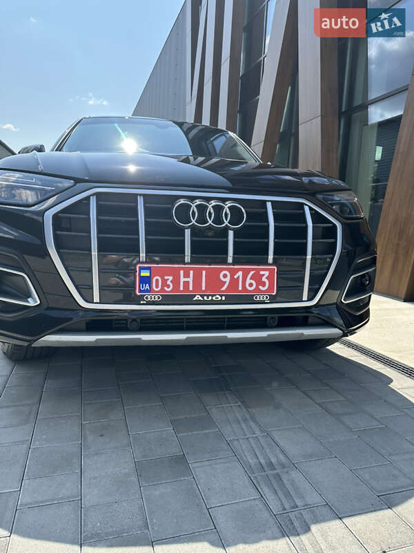 Внедорожник / Кроссовер Audi Q5 2021 в Луцке