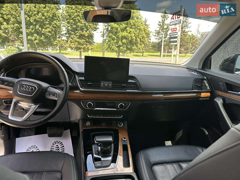 Внедорожник / Кроссовер Audi Q5 2021 в Луцке