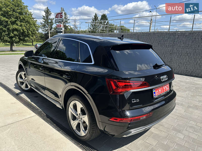Внедорожник / Кроссовер Audi Q5 2021 в Луцке