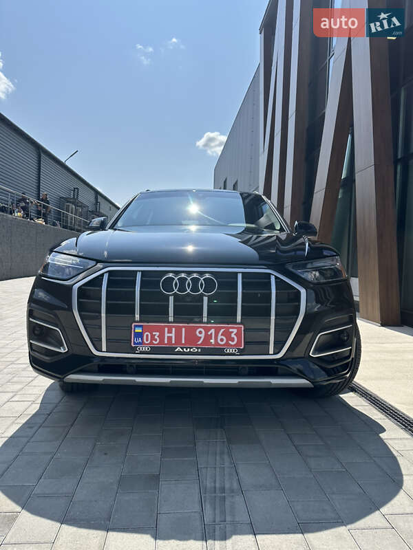 Внедорожник / Кроссовер Audi Q5 2021 в Луцке