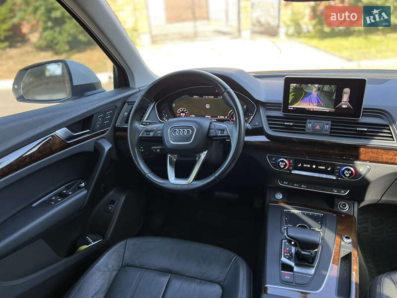 Внедорожник / Кроссовер Audi Q5 2018 в Ровно
