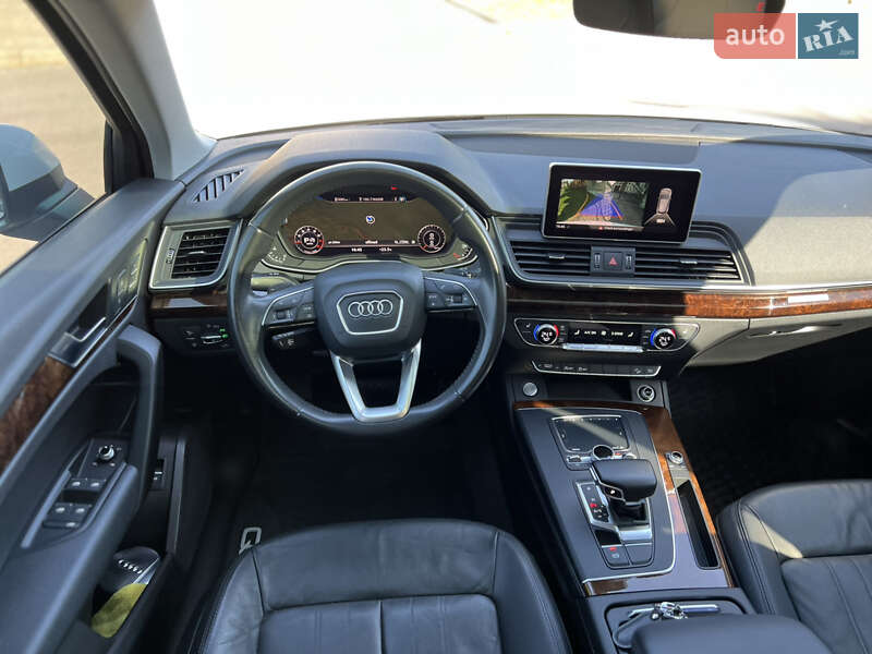 Внедорожник / Кроссовер Audi Q5 2018 в Ровно