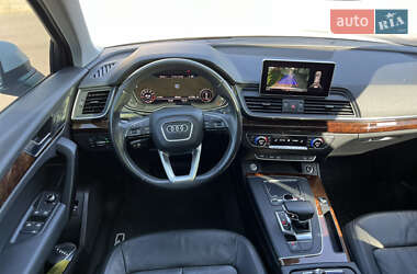 Внедорожник / Кроссовер Audi Q5 2018 в 