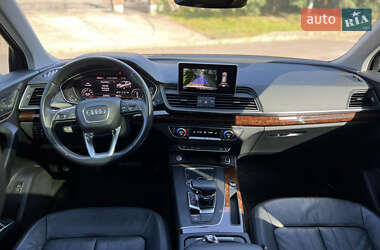 Внедорожник / Кроссовер Audi Q5 2018 в 