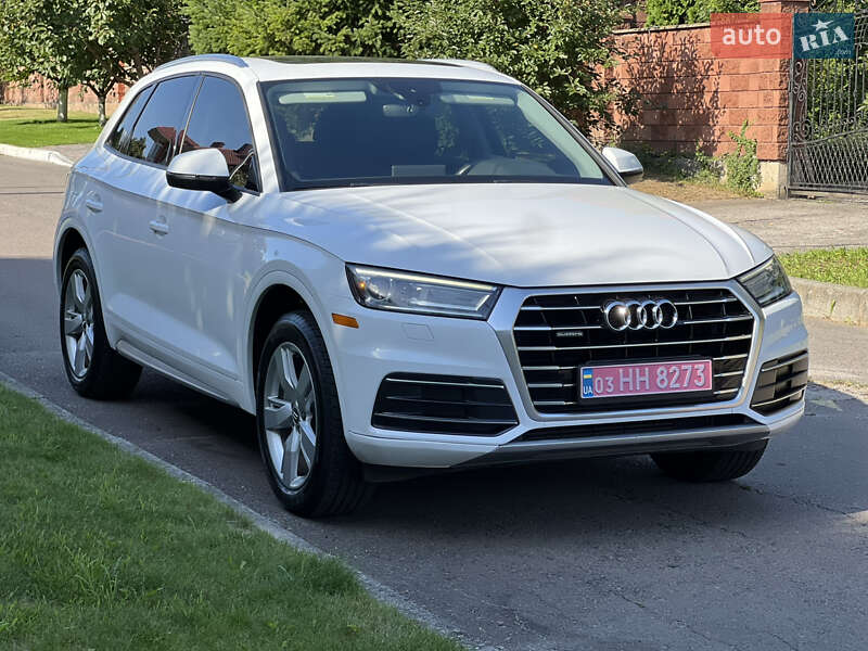Внедорожник / Кроссовер Audi Q5 2018 в Ровно