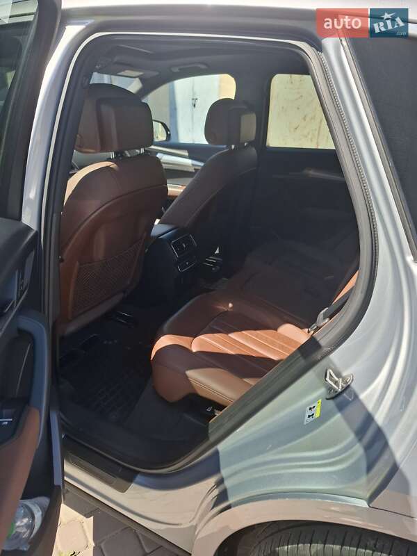 Внедорожник / Кроссовер Audi Q5 2017 в Чорткове