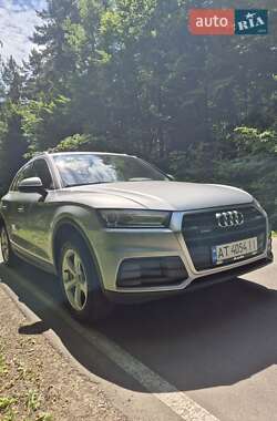 Внедорожник / Кроссовер Audi Q5 2017 в 