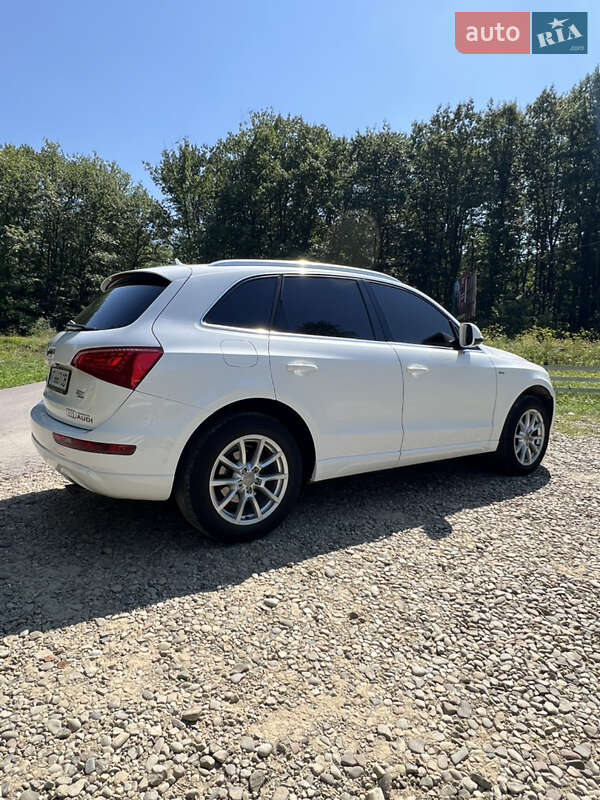 Внедорожник / Кроссовер Audi Q5 2011 в Ивано-Франковске