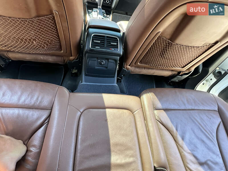 Внедорожник / Кроссовер Audi Q5 2011 в Ивано-Франковске