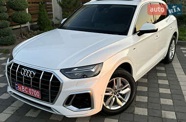 Внедорожник / Кроссовер Audi Q5 2022 в 