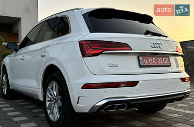 Внедорожник / Кроссовер Audi Q5 2022 в 