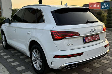 Внедорожник / Кроссовер Audi Q5 2022 в 