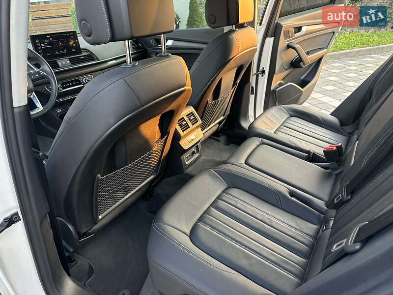 Внедорожник / Кроссовер Audi Q5 2022 в Стрые