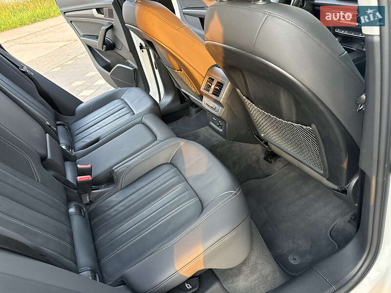 Внедорожник / Кроссовер Audi Q5 2022 в Стрые