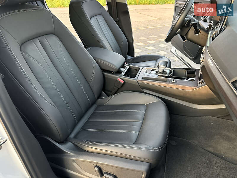 Внедорожник / Кроссовер Audi Q5 2022 в Стрые