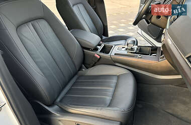 Внедорожник / Кроссовер Audi Q5 2022 в 