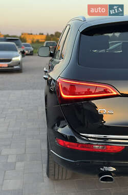 Внедорожник / Кроссовер Audi Q5 2015 в 