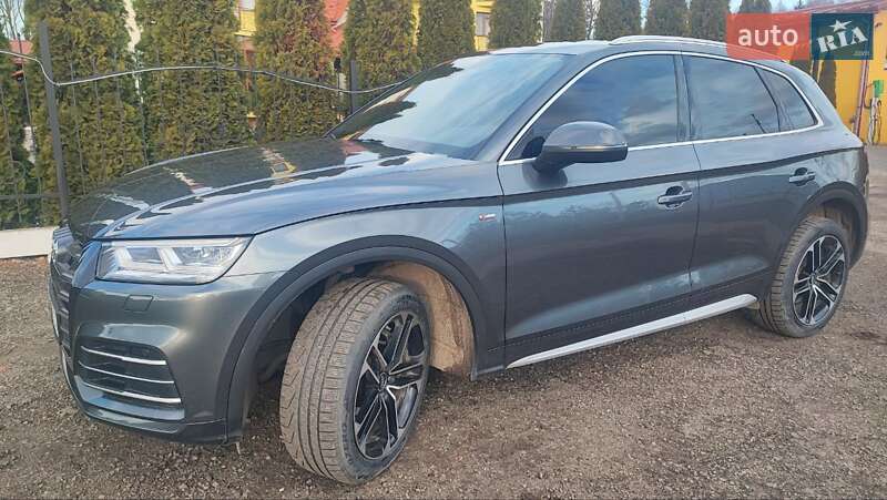 Внедорожник / Кроссовер Audi Q5 2017 в Дрогобыче