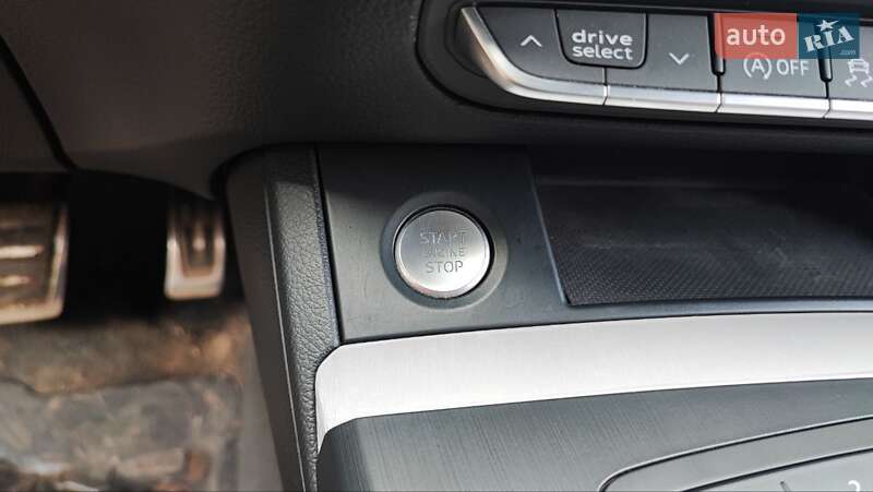 Внедорожник / Кроссовер Audi Q5 2017 в Дрогобыче