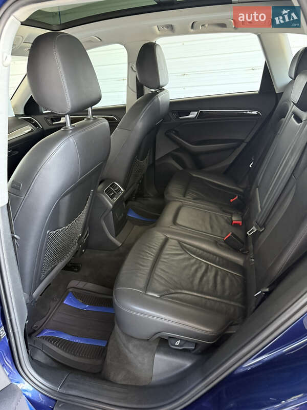 Внедорожник / Кроссовер Audi Q5 2013 в Тернополе
