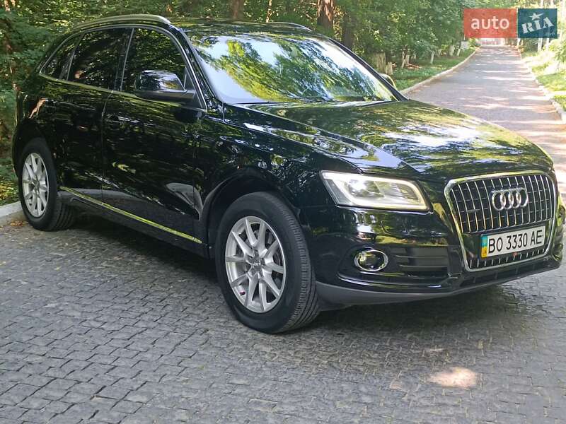 Внедорожник / Кроссовер Audi Q5 2013 в Черновцах