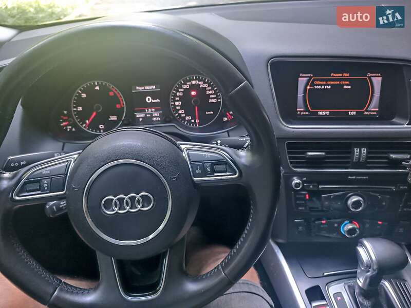 Внедорожник / Кроссовер Audi Q5 2013 в Черновцах