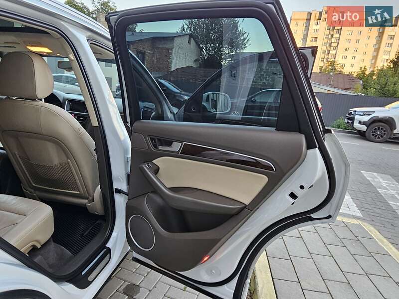 Внедорожник / Кроссовер Audi Q5 2015 в Львове