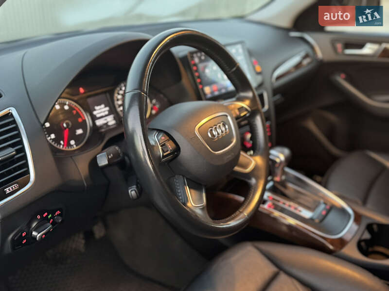 Внедорожник / Кроссовер Audi Q5 2015 в Львове