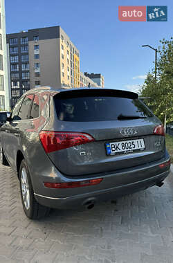 Внедорожник / Кроссовер Audi Q5 2012 в 
