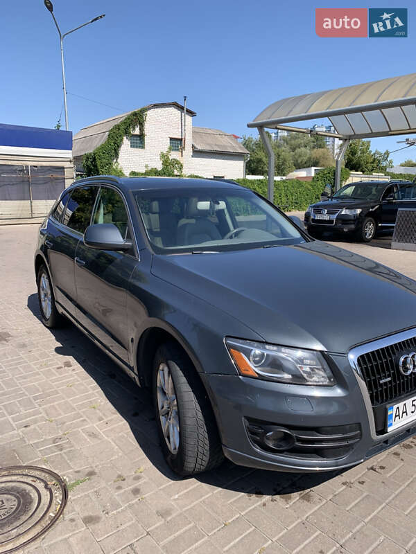 Внедорожник / Кроссовер Audi Q5 2011 в Киеве