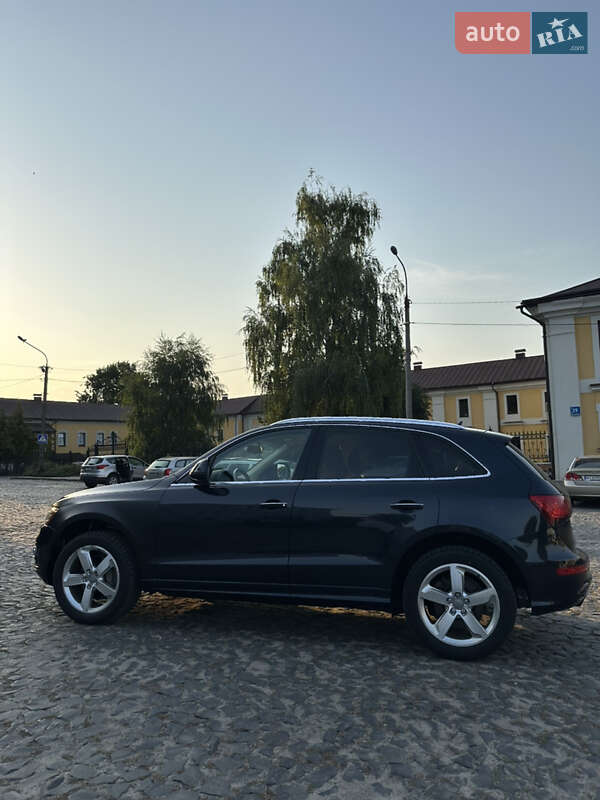 Позашляховик / Кросовер Audi Q5 2016 в Луцьку
