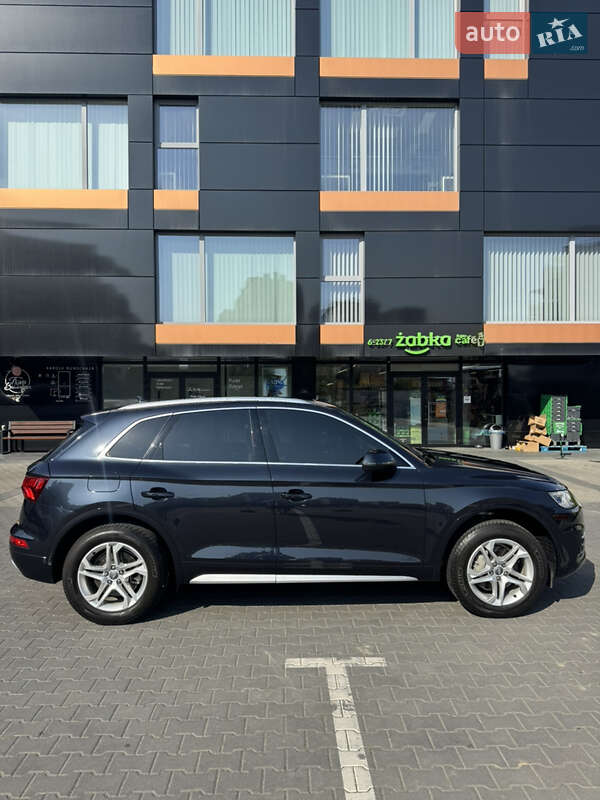 Внедорожник / Кроссовер Audi Q5 2018 в Харькове