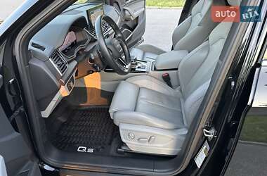 Внедорожник / Кроссовер Audi Q5 2022 в 