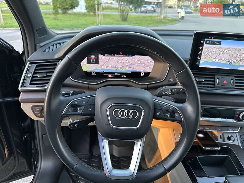 Внедорожник / Кроссовер Audi Q5 2022 в Киеве