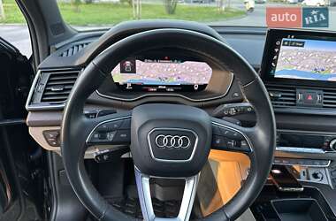 Внедорожник / Кроссовер Audi Q5 2022 в 