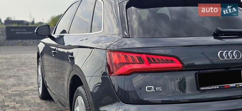 Внедорожник / Кроссовер Audi Q5 2018 в Мукачево