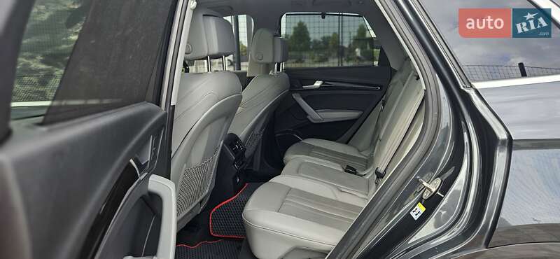 Внедорожник / Кроссовер Audi Q5 2018 в Мукачево
