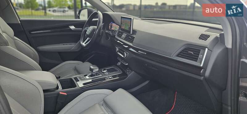 Внедорожник / Кроссовер Audi Q5 2018 в Мукачево