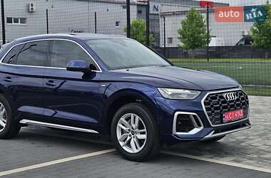 Внедорожник / Кроссовер Audi Q5 2022 в 