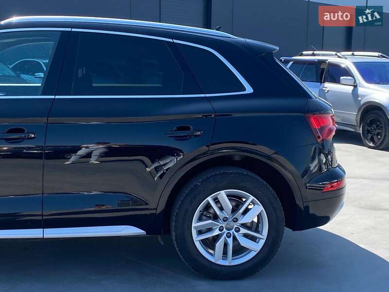 Внедорожник / Кроссовер Audi Q5 2019 в Львове