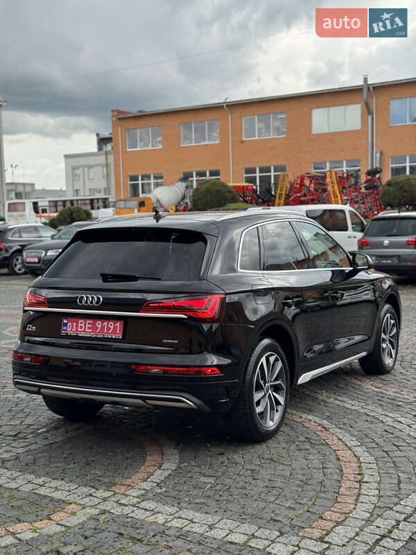 Внедорожник / Кроссовер Audi Q5 2021 в Луцке