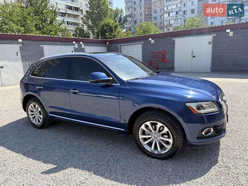 Внедорожник / Кроссовер Audi Q5 2015 в Кропивницком
