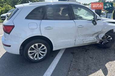 Внедорожник / Кроссовер Audi Q5 2015 в 