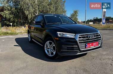 Внедорожник / Кроссовер Audi Q5 2018 в 